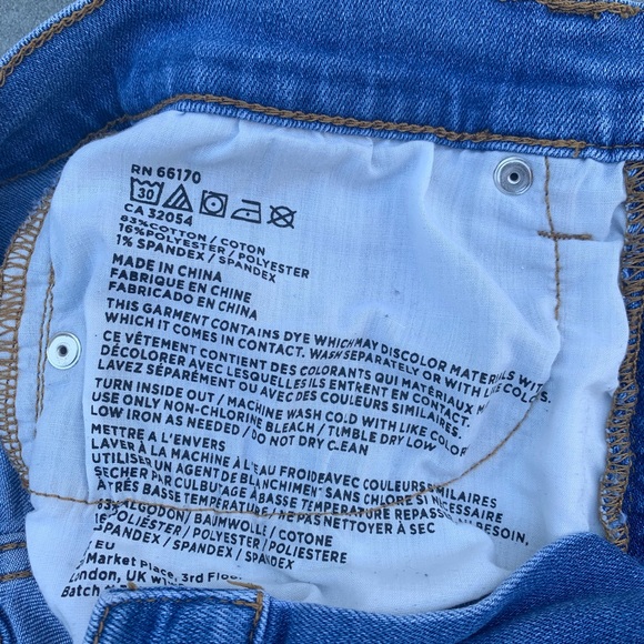 NWOT Urban Outfitters BDG High Rise Blue Jeans - Picture 7 of 8